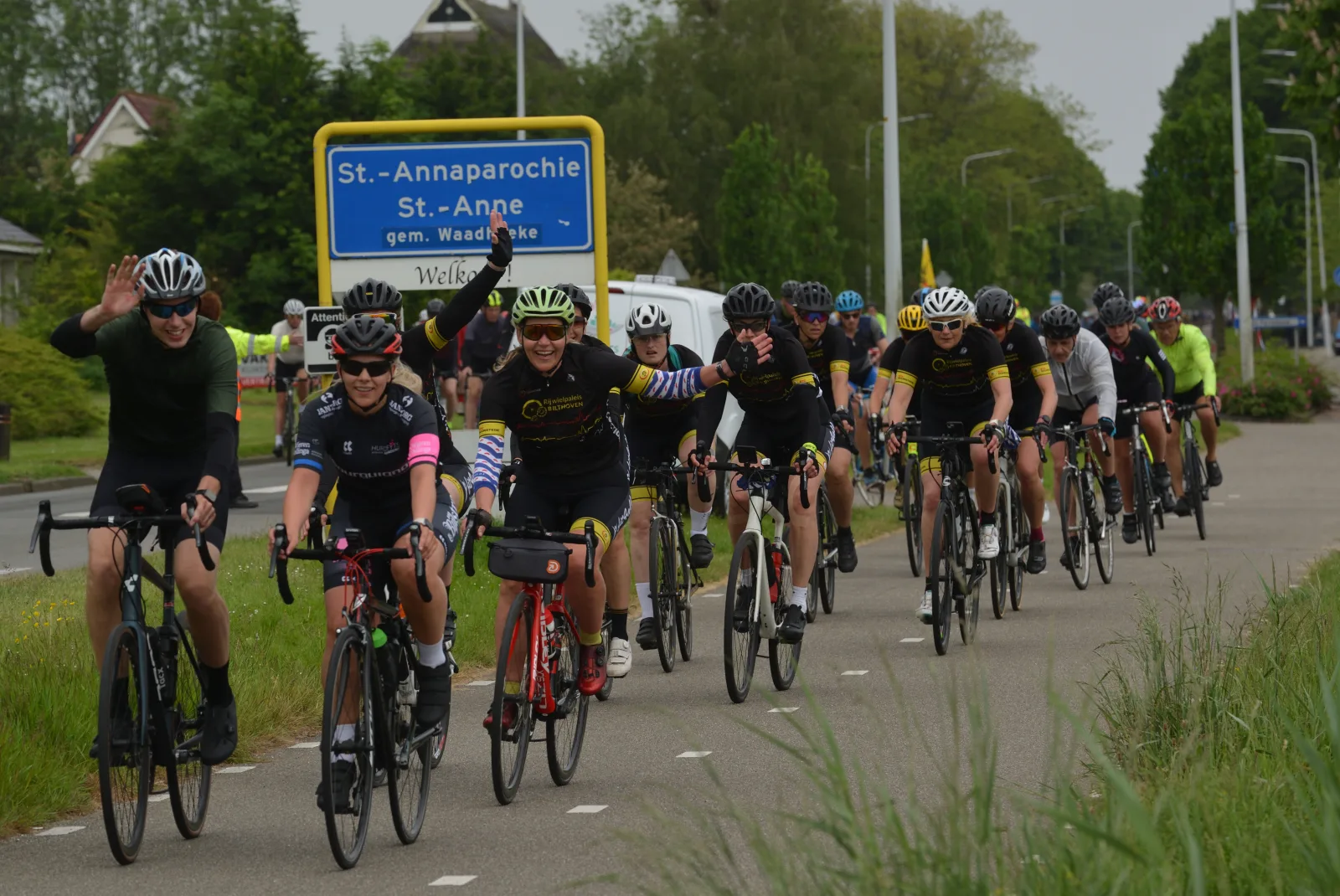 Peloton van de Fietselfstedentocht
